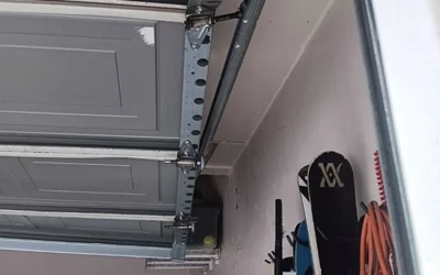 Garage Door Off Track in Park Hill, Denver