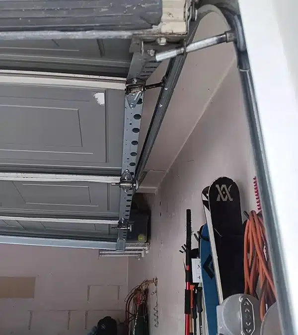 Garage Door Off Track in Park Hill, Denver